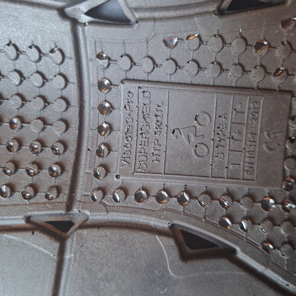 AJS motorcycle jacket with armor and removable liner - Picture 10 of 16